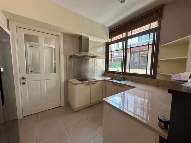 ประกาศฟรี! ซื้อ-ขาย-เช่า คอนโด บ้าน ทาวน์โฮม ที่ดิน และพื้นที่เชิงพาณิชย์ทั่วประเทศไทย ทุกทำเล ทุกงบประมาณ ไม่มีค่าใช้จ่าย ลงง่าย ขายไว เข้าถึงผู้ซื้อโดยตรง 4 488629pic3.jpg