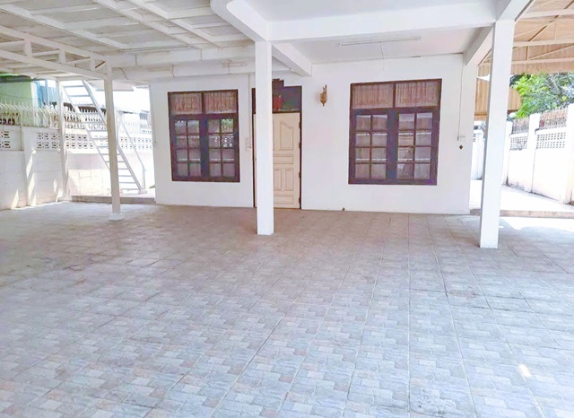 ประกาศฟรี! ซื้อ-ขาย-เช่า คอนโด บ้าน ทาวน์โฮม ที่ดิน และพื้นที่เชิงพาณิชย์ทั่วประเทศไทย ทุกทำเล ทุกงบประมาณ ไม่มีค่าใช้จ่าย ลงง่าย ขายไว เข้าถึงผู้ซื้อโดยตรง 5 196598pic4.jpg