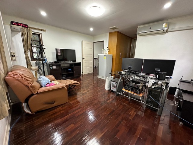 ประกาศฟรี! ซื้อ-ขาย-เช่า คอนโด บ้าน ทาวน์โฮม ที่ดิน และพื้นที่เชิงพาณิชย์ทั่วประเทศไทย ทุกทำเล ทุกงบประมาณ ไม่มีค่าใช้จ่าย ลงง่าย ขายไว เข้าถึงผู้ซื้อโดยตรง 5 489112pic4.jpg