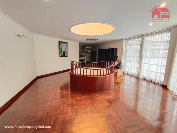 ประกาศฟรี! ซื้อ-ขาย-เช่า คอนโด บ้าน ทาวน์โฮม ที่ดิน และพื้นที่เชิงพาณิชย์ทั่วประเทศไทย ทุกทำเล ทุกงบประมาณ ไม่มีค่าใช้จ่าย ลงง่าย ขายไว เข้าถึงผู้ซื้อโดยตรง 5 196755pic4.jpg