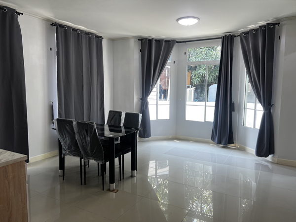 ประกาศฟรี! ซื้อ-ขาย-เช่า คอนโด บ้าน ทาวน์โฮม ที่ดิน และพื้นที่เชิงพาณิชย์ทั่วประเทศไทย ทุกทำเล ทุกงบประมาณ ไม่มีค่าใช้จ่าย ลงง่าย ขายไว เข้าถึงผู้ซื้อโดยตรง 3 196867pic2.jpg