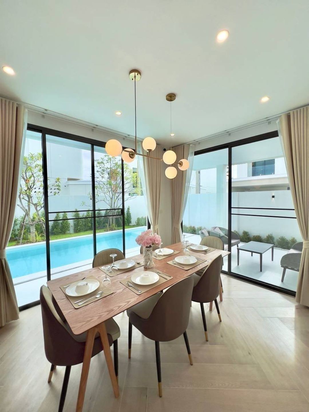 ประกาศฟรี! ซื้อ-ขาย-เช่า คอนโด บ้าน ทาวน์โฮม ที่ดิน และพื้นที่เชิงพาณิชย์ทั่วประเทศไทย ทุกทำเล ทุกงบประมาณ ไม่มีค่าใช้จ่าย ลงง่าย ขายไว เข้าถึงผู้ซื้อโดยตรง 5 196968pic4.jpg