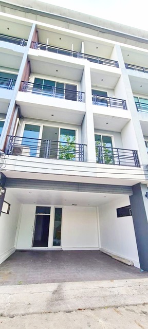 ประกาศฟรี! ซื้อ-ขาย-เช่า คอนโด บ้าน ทาวน์โฮม ที่ดิน และพื้นที่เชิงพาณิชย์ทั่วประเทศไทย ทุกทำเล ทุกงบประมาณ ไม่มีค่าใช้จ่าย ลงง่าย ขายไว เข้าถึงผู้ซื้อโดยตรง 3 197013pic2.jpg