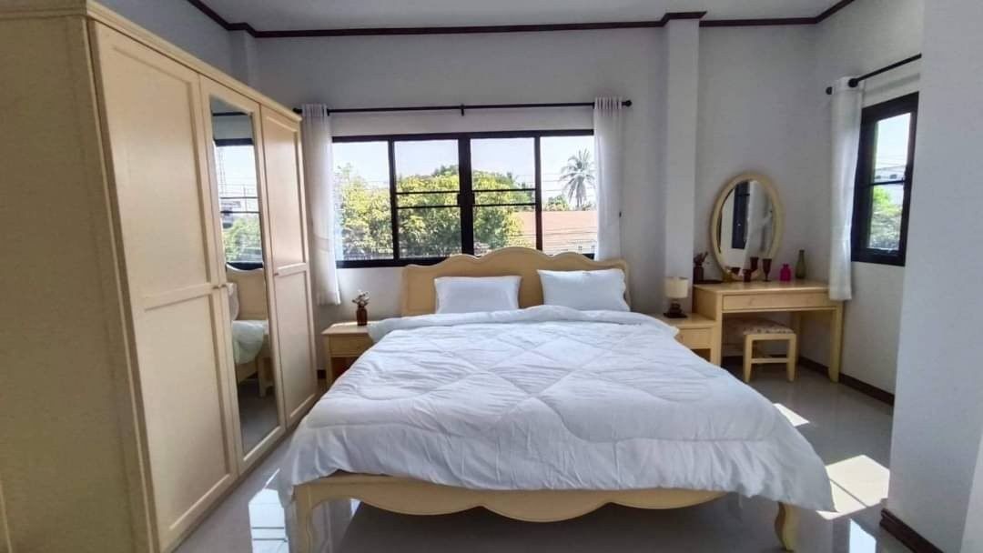 ประกาศฟรี! ซื้อ-ขาย-เช่า คอนโด บ้าน ทาวน์โฮม ที่ดิน และพื้นที่เชิงพาณิชย์ทั่วประเทศไทย ทุกทำเล ทุกงบประมาณ ไม่มีค่าใช้จ่าย ลงง่าย ขายไว เข้าถึงผู้ซื้อโดยตรง 5 197210pic4.jpg