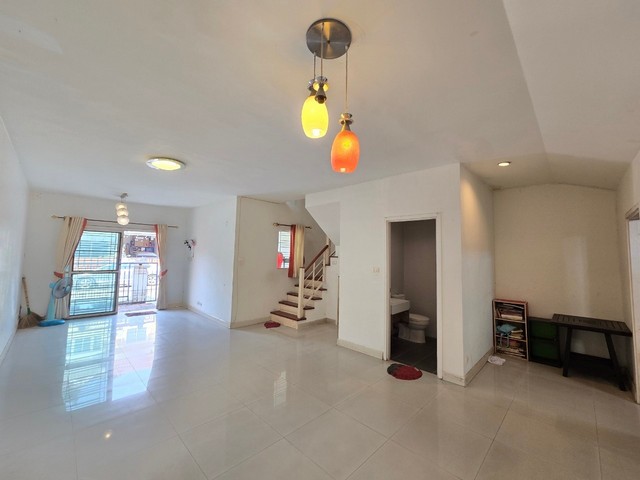 ประกาศฟรี! ซื้อ-ขาย-เช่า คอนโด บ้าน ทาวน์โฮม ที่ดิน และพื้นที่เชิงพาณิชย์ทั่วประเทศไทย ทุกทำเล ทุกงบประมาณ ไม่มีค่าใช้จ่าย ลงง่าย ขายไว เข้าถึงผู้ซื้อโดยตรง 4 285853pic3.jpg