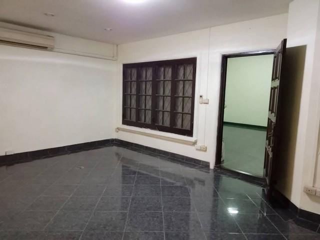 ประกาศฟรี! ซื้อ-ขาย-เช่า คอนโด บ้าน ทาวน์โฮม ที่ดิน และพื้นที่เชิงพาณิชย์ทั่วประเทศไทย ทุกทำเล ทุกงบประมาณ ไม่มีค่าใช้จ่าย ลงง่าย ขายไว เข้าถึงผู้ซื้อโดยตรง 3 489436pic2.jpg