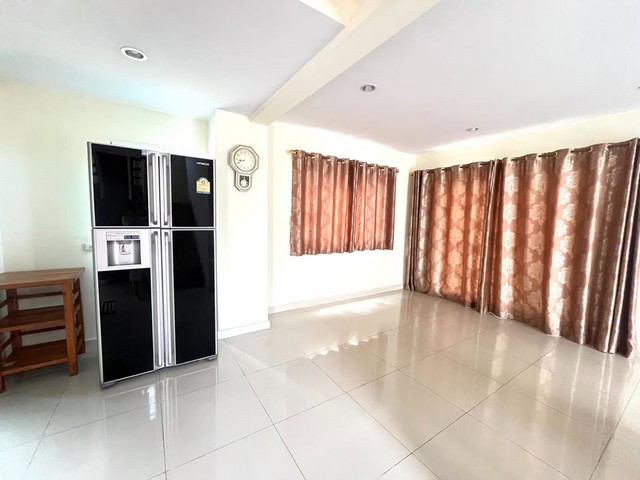 ประกาศฟรี! ซื้อ-ขาย-เช่า คอนโด บ้าน ทาวน์โฮม ที่ดิน และพื้นที่เชิงพาณิชย์ทั่วประเทศไทย ทุกทำเล ทุกงบประมาณ ไม่มีค่าใช้จ่าย ลงง่าย ขายไว เข้าถึงผู้ซื้อโดยตรง 4 489548pic3.jpg