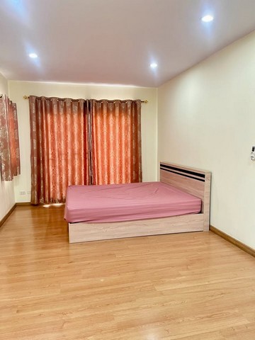 ประกาศฟรี! ซื้อ-ขาย-เช่า คอนโด บ้าน ทาวน์โฮม ที่ดิน และพื้นที่เชิงพาณิชย์ทั่วประเทศไทย ทุกทำเล ทุกงบประมาณ ไม่มีค่าใช้จ่าย ลงง่าย ขายไว เข้าถึงผู้ซื้อโดยตรง 5 489548pic4.jpg