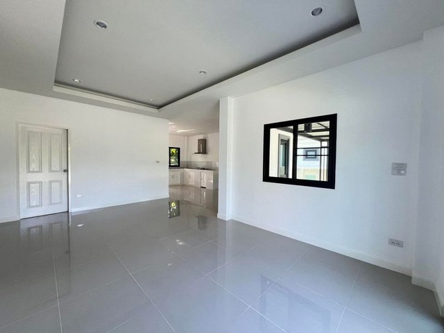 ประกาศฟรี! ซื้อ-ขาย-เช่า คอนโด บ้าน ทาวน์โฮม ที่ดิน และพื้นที่เชิงพาณิชย์ทั่วประเทศไทย ทุกทำเล ทุกงบประมาณ ไม่มีค่าใช้จ่าย ลงง่าย ขายไว เข้าถึงผู้ซื้อโดยตรง 5 197383pic4.jpg