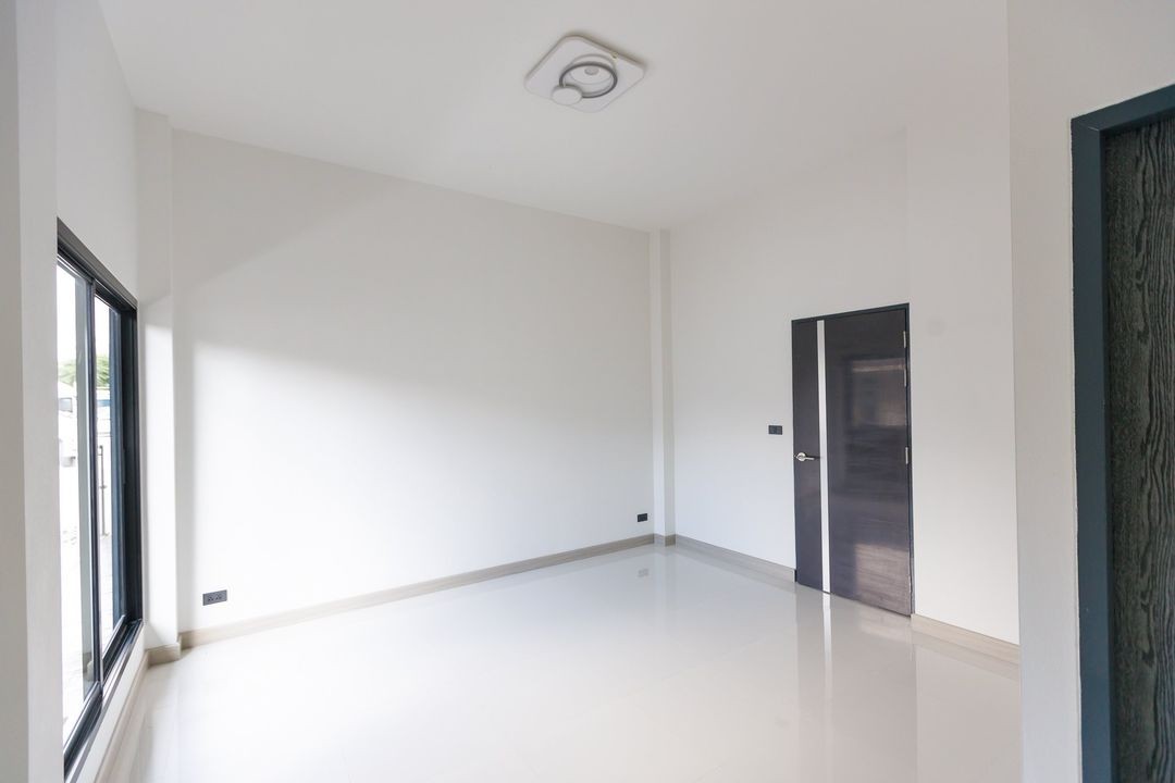 ประกาศฟรี! ซื้อ-ขาย-เช่า คอนโด บ้าน ทาวน์โฮม ที่ดิน และพื้นที่เชิงพาณิชย์ทั่วประเทศไทย ทุกทำเล ทุกงบประมาณ ไม่มีค่าใช้จ่าย ลงง่าย ขายไว เข้าถึงผู้ซื้อโดยตรง 4 197452pic3.jpg