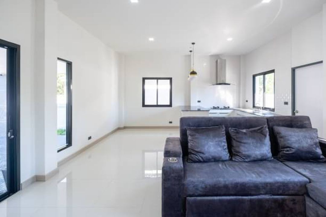 ประกาศฟรี! ซื้อ-ขาย-เช่า คอนโด บ้าน ทาวน์โฮม ที่ดิน และพื้นที่เชิงพาณิชย์ทั่วประเทศไทย ทุกทำเล ทุกงบประมาณ ไม่มีค่าใช้จ่าย ลงง่าย ขายไว เข้าถึงผู้ซื้อโดยตรง 4 197451pic3.jpg