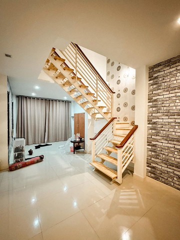 ประกาศฟรี! ซื้อ-ขาย-เช่า คอนโด บ้าน ทาวน์โฮม ที่ดิน และพื้นที่เชิงพาณิชย์ทั่วประเทศไทย ทุกทำเล ทุกงบประมาณ ไม่มีค่าใช้จ่าย ลงง่าย ขายไว เข้าถึงผู้ซื้อโดยตรง 5 288974pic4.jpg