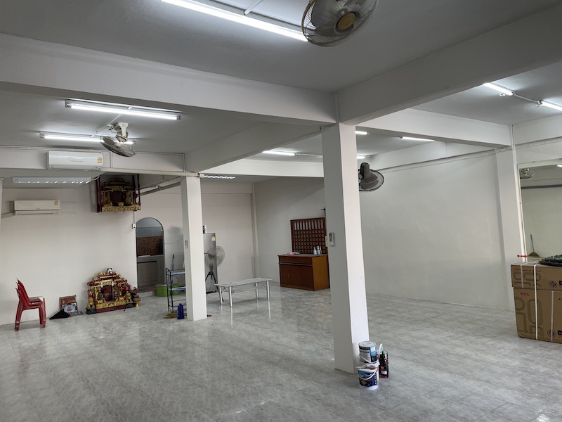 ประกาศฟรี! ซื้อ-ขาย-เช่า คอนโด บ้าน ทาวน์โฮม ที่ดิน และพื้นที่เชิงพาณิชย์ทั่วประเทศไทย ทุกทำเล ทุกงบประมาณ ไม่มีค่าใช้จ่าย ลงง่าย ขายไว เข้าถึงผู้ซื้อโดยตรง 4 489405pic3.jpg