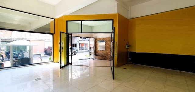 ประกาศฟรี! ซื้อ-ขาย-เช่า คอนโด บ้าน ทาวน์โฮม ที่ดิน และพื้นที่เชิงพาณิชย์ทั่วประเทศไทย ทุกทำเล ทุกงบประมาณ ไม่มีค่าใช้จ่าย ลงง่าย ขายไว เข้าถึงผู้ซื้อโดยตรง 5 489396pic4.jpg