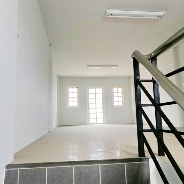 ประกาศฟรี! ซื้อ-ขาย-เช่า คอนโด บ้าน ทาวน์โฮม ที่ดิน และพื้นที่เชิงพาณิชย์ทั่วประเทศไทย ทุกทำเล ทุกงบประมาณ ไม่มีค่าใช้จ่าย ลงง่าย ขายไว เข้าถึงผู้ซื้อโดยตรง 5 197656pic4.jpg