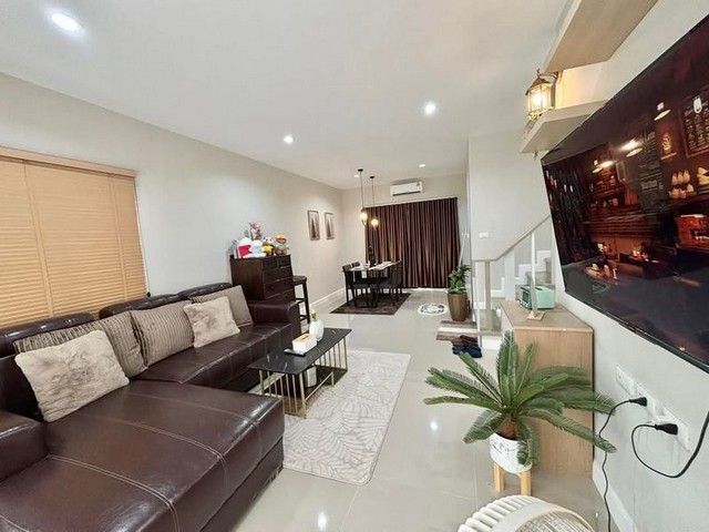 ประกาศฟรี! ซื้อ-ขาย-เช่า คอนโด บ้าน ทาวน์โฮม ที่ดิน และพื้นที่เชิงพาณิชย์ทั่วประเทศไทย ทุกทำเล ทุกงบประมาณ ไม่มีค่าใช้จ่าย ลงง่าย ขายไว เข้าถึงผู้ซื้อโดยตรง 4 197980pic3.jpg