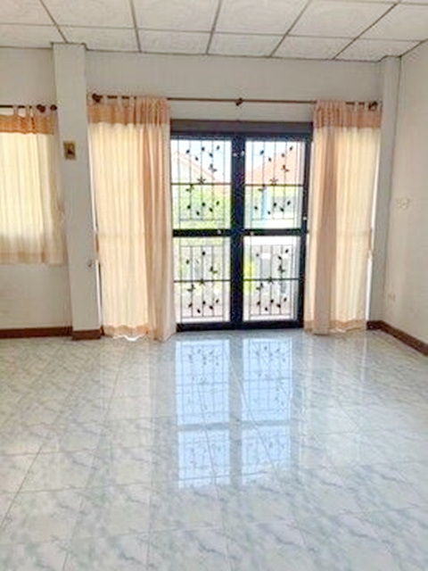 ประกาศฟรี! ซื้อ-ขาย-เช่า คอนโด บ้าน ทาวน์โฮม ที่ดิน และพื้นที่เชิงพาณิชย์ทั่วประเทศไทย ทุกทำเล ทุกงบประมาณ ไม่มีค่าใช้จ่าย ลงง่าย ขายไว เข้าถึงผู้ซื้อโดยตรง 4 198022pic3.jpg