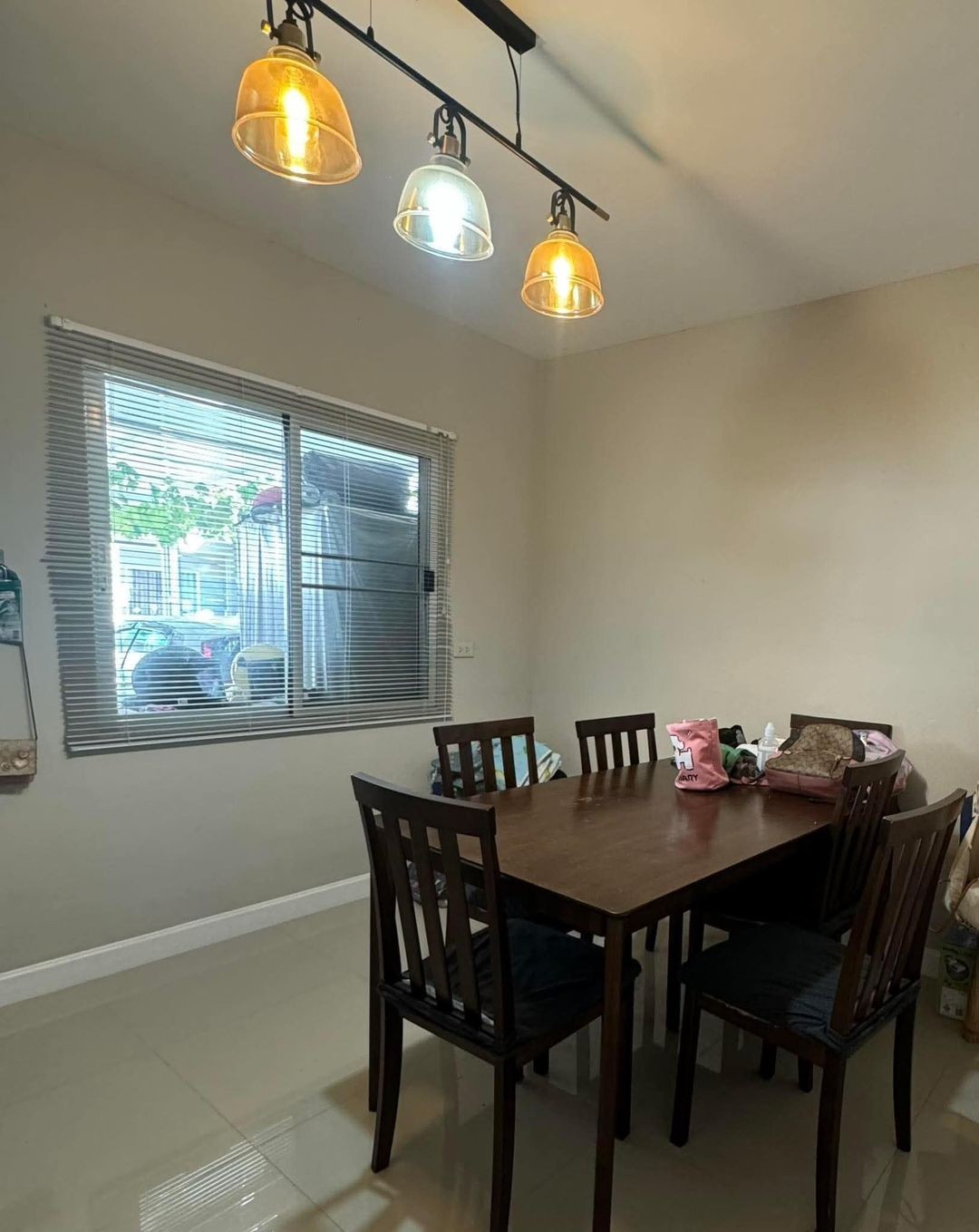 ประกาศฟรี! ซื้อ-ขาย-เช่า คอนโด บ้าน ทาวน์โฮม ที่ดิน และพื้นที่เชิงพาณิชย์ทั่วประเทศไทย ทุกทำเล ทุกงบประมาณ ไม่มีค่าใช้จ่าย ลงง่าย ขายไว เข้าถึงผู้ซื้อโดยตรง 5 198073pic4.jpg