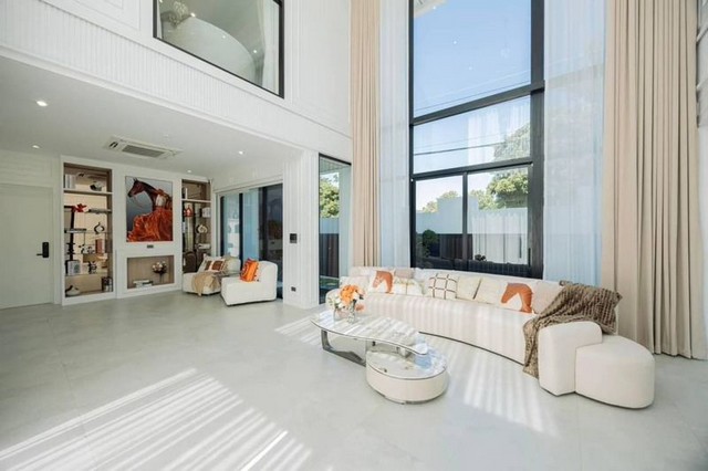 ประกาศฟรี! ซื้อ-ขาย-เช่า คอนโด บ้าน ทาวน์โฮม ที่ดิน และพื้นที่เชิงพาณิชย์ทั่วประเทศไทย ทุกทำเล ทุกงบประมาณ ไม่มีค่าใช้จ่าย ลงง่าย ขายไว เข้าถึงผู้ซื้อโดยตรง 3 198135pic2.jpg