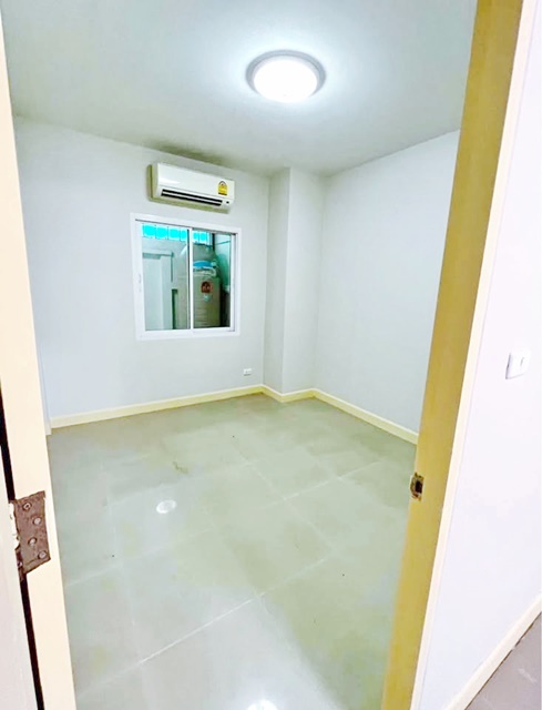 ประกาศฟรี! ซื้อ-ขาย-เช่า คอนโด บ้าน ทาวน์โฮม ที่ดิน และพื้นที่เชิงพาณิชย์ทั่วประเทศไทย ทุกทำเล ทุกงบประมาณ ไม่มีค่าใช้จ่าย ลงง่าย ขายไว เข้าถึงผู้ซื้อโดยตรง 5 198151pic4.jpg