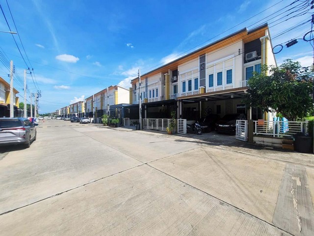 ประกาศฟรี! ซื้อ-ขาย-เช่า คอนโด บ้าน ทาวน์โฮม ที่ดิน และพื้นที่เชิงพาณิชย์ทั่วประเทศไทย ทุกทำเล ทุกงบประมาณ ไม่มีค่าใช้จ่าย ลงง่าย ขายไว เข้าถึงผู้ซื้อโดยตรง 4 191620pic3.jpg