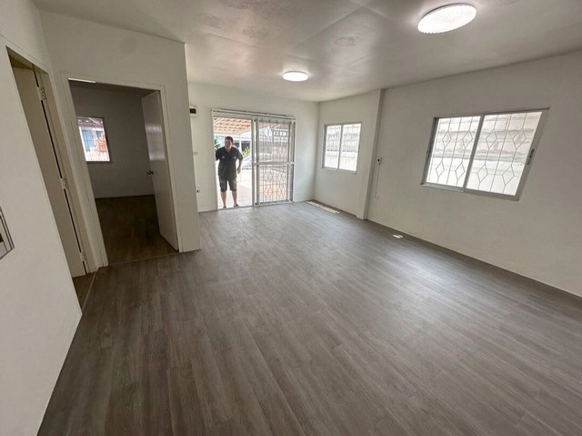 ประกาศฟรี! ซื้อ-ขาย-เช่า คอนโด บ้าน ทาวน์โฮม ที่ดิน และพื้นที่เชิงพาณิชย์ทั่วประเทศไทย ทุกทำเล ทุกงบประมาณ ไม่มีค่าใช้จ่าย ลงง่าย ขายไว เข้าถึงผู้ซื้อโดยตรง 3 287093pic2.jpg