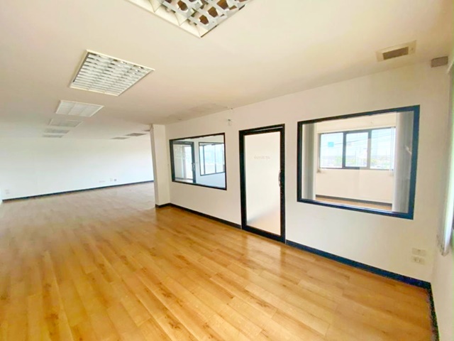 ประกาศฟรี! ซื้อ-ขาย-เช่า คอนโด บ้าน ทาวน์โฮม ที่ดิน และพื้นที่เชิงพาณิชย์ทั่วประเทศไทย ทุกทำเล ทุกงบประมาณ ไม่มีค่าใช้จ่าย ลงง่าย ขายไว เข้าถึงผู้ซื้อโดยตรง 4 198338pic3.jpg