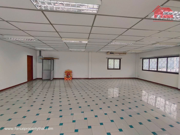 ประกาศฟรี! ซื้อ-ขาย-เช่า คอนโด บ้าน ทาวน์โฮม ที่ดิน และพื้นที่เชิงพาณิชย์ทั่วประเทศไทย ทุกทำเล ทุกงบประมาณ ไม่มีค่าใช้จ่าย ลงง่าย ขายไว เข้าถึงผู้ซื้อโดยตรง 5 198062pic4.jpg