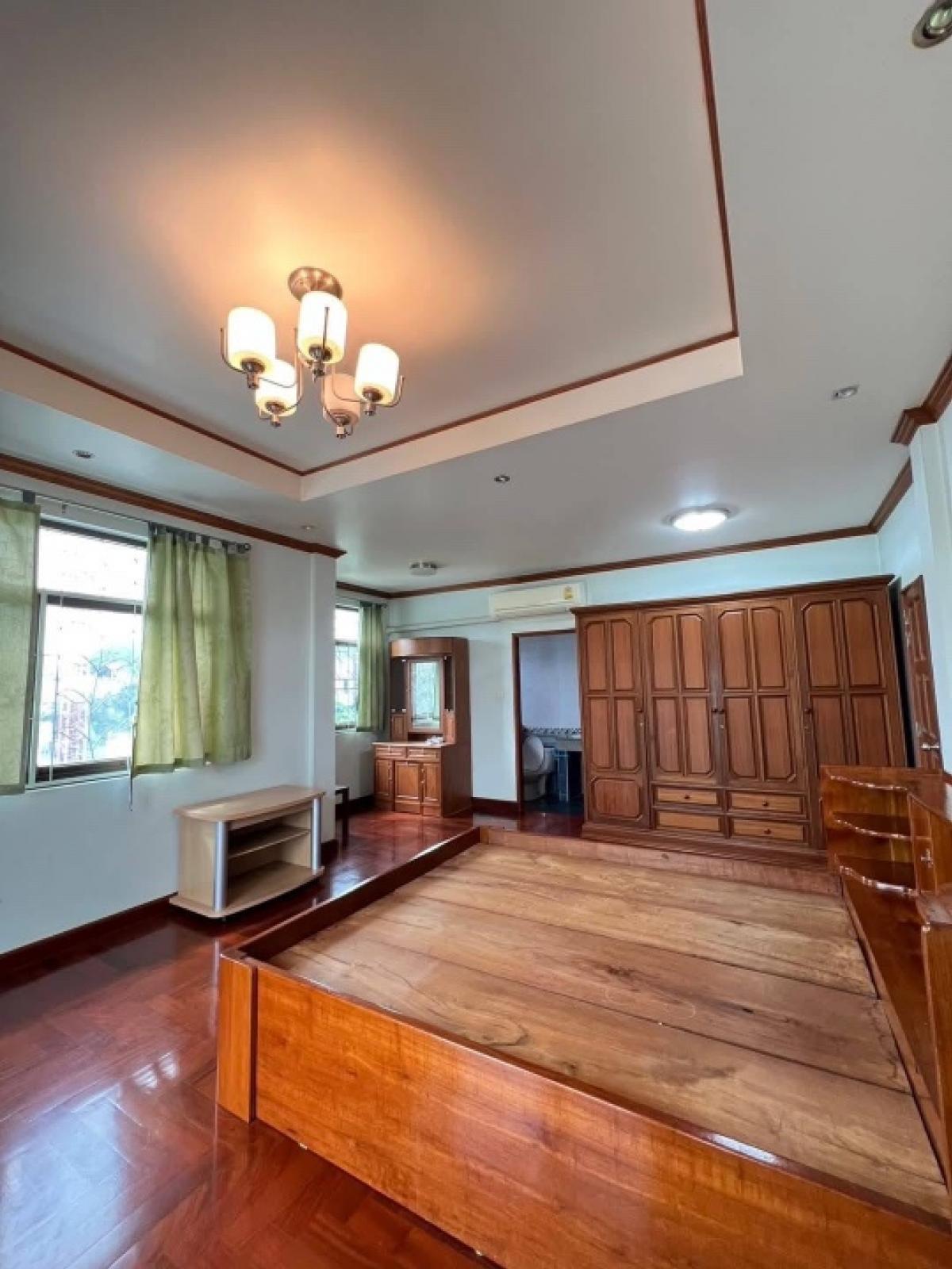 ประกาศฟรี! ซื้อ-ขาย-เช่า คอนโด บ้าน ทาวน์โฮม ที่ดิน และพื้นที่เชิงพาณิชย์ทั่วประเทศไทย ทุกทำเล ทุกงบประมาณ ไม่มีค่าใช้จ่าย ลงง่าย ขายไว เข้าถึงผู้ซื้อโดยตรง 5 197893pic4.jpg