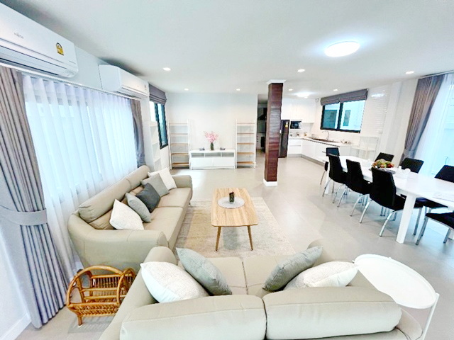 ประกาศฟรี! ซื้อ-ขาย-เช่า คอนโด บ้าน ทาวน์โฮม ที่ดิน และพื้นที่เชิงพาณิชย์ทั่วประเทศไทย ทุกทำเล ทุกงบประมาณ ไม่มีค่าใช้จ่าย ลงง่าย ขายไว เข้าถึงผู้ซื้อโดยตรง 3 198438pic2.jpg