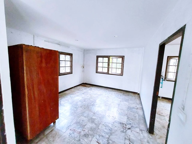 ประกาศฟรี! ซื้อ-ขาย-เช่า คอนโด บ้าน ทาวน์โฮม ที่ดิน และพื้นที่เชิงพาณิชย์ทั่วประเทศไทย ทุกทำเล ทุกงบประมาณ ไม่มีค่าใช้จ่าย ลงง่าย ขายไว เข้าถึงผู้ซื้อโดยตรง 4 198471pic3.jpg