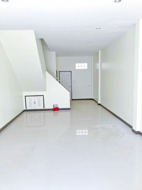 ประกาศฟรี! ซื้อ-ขาย-เช่า คอนโด บ้าน ทาวน์โฮม ที่ดิน และพื้นที่เชิงพาณิชย์ทั่วประเทศไทย ทุกทำเล ทุกงบประมาณ ไม่มีค่าใช้จ่าย ลงง่าย ขายไว เข้าถึงผู้ซื้อโดยตรง 3 198529pic2.jpg