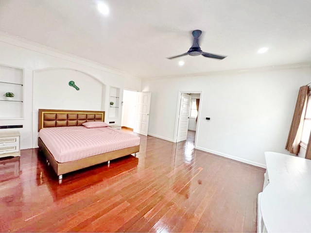 ประกาศฟรี! ซื้อ-ขาย-เช่า คอนโด บ้าน ทาวน์โฮม ที่ดิน และพื้นที่เชิงพาณิชย์ทั่วประเทศไทย ทุกทำเล ทุกงบประมาณ ไม่มีค่าใช้จ่าย ลงง่าย ขายไว เข้าถึงผู้ซื้อโดยตรง 5 198907pic4.jpg