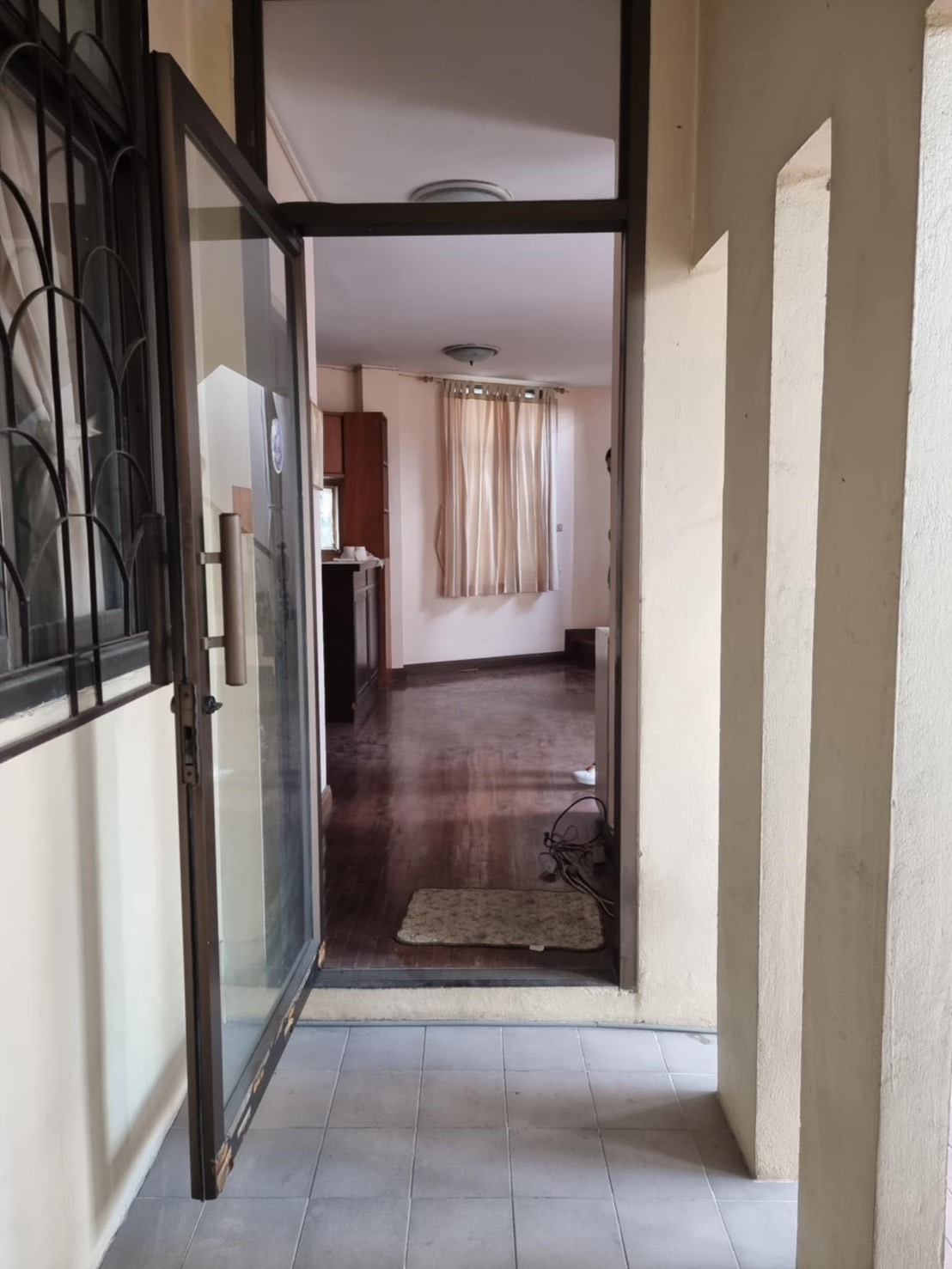 ประกาศฟรี! ซื้อ-ขาย-เช่า คอนโด บ้าน ทาวน์โฮม ที่ดิน และพื้นที่เชิงพาณิชย์ทั่วประเทศไทย ทุกทำเล ทุกงบประมาณ ไม่มีค่าใช้จ่าย ลงง่าย ขายไว เข้าถึงผู้ซื้อโดยตรง 5 185042pic4.jpg