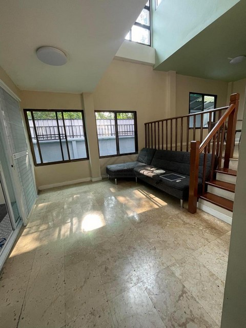 ประกาศฟรี! ซื้อ-ขาย-เช่า คอนโด บ้าน ทาวน์โฮม ที่ดิน และพื้นที่เชิงพาณิชย์ทั่วประเทศไทย ทุกทำเล ทุกงบประมาณ ไม่มีค่าใช้จ่าย ลงง่าย ขายไว เข้าถึงผู้ซื้อโดยตรง 3 490187pic2.jpg