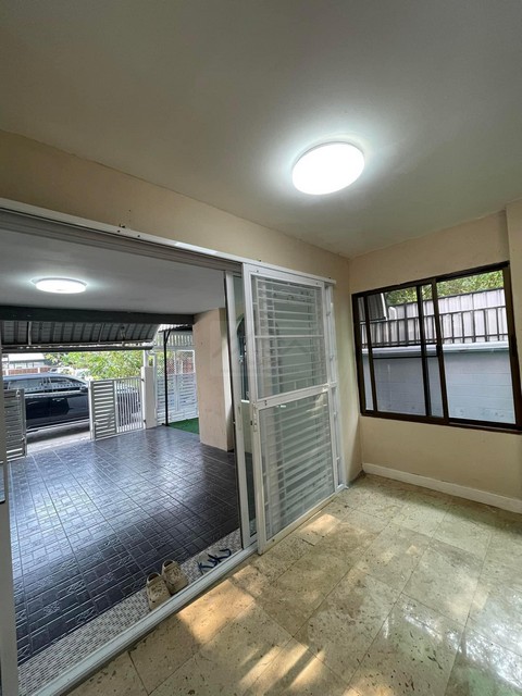 ประกาศฟรี! ซื้อ-ขาย-เช่า คอนโด บ้าน ทาวน์โฮม ที่ดิน และพื้นที่เชิงพาณิชย์ทั่วประเทศไทย ทุกทำเล ทุกงบประมาณ ไม่มีค่าใช้จ่าย ลงง่าย ขายไว เข้าถึงผู้ซื้อโดยตรง 4 490187pic3.jpg