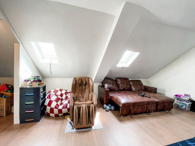 ประกาศฟรี! ซื้อ-ขาย-เช่า คอนโด บ้าน ทาวน์โฮม ที่ดิน และพื้นที่เชิงพาณิชย์ทั่วประเทศไทย ทุกทำเล ทุกงบประมาณ ไม่มีค่าใช้จ่าย ลงง่าย ขายไว เข้าถึงผู้ซื้อโดยตรง 5 490529pic4.jpg