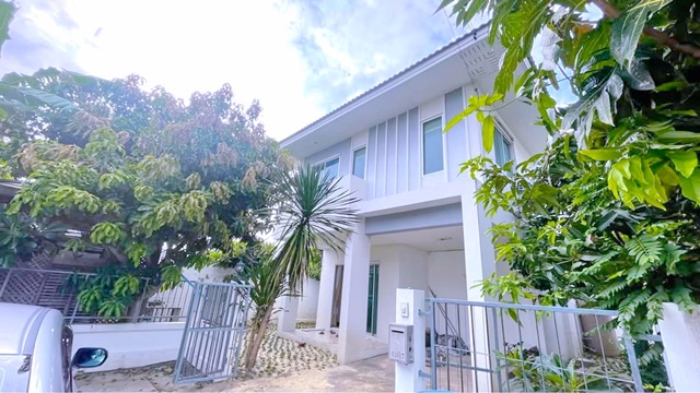 ประกาศฟรี! ซื้อ-ขาย-เช่า คอนโด บ้าน ทาวน์โฮม ที่ดิน และพื้นที่เชิงพาณิชย์ทั่วประเทศไทย ทุกทำเล ทุกงบประมาณ ไม่มีค่าใช้จ่าย ลงง่าย ขายไว เข้าถึงผู้ซื้อโดยตรง 3 198992pic2.jpg