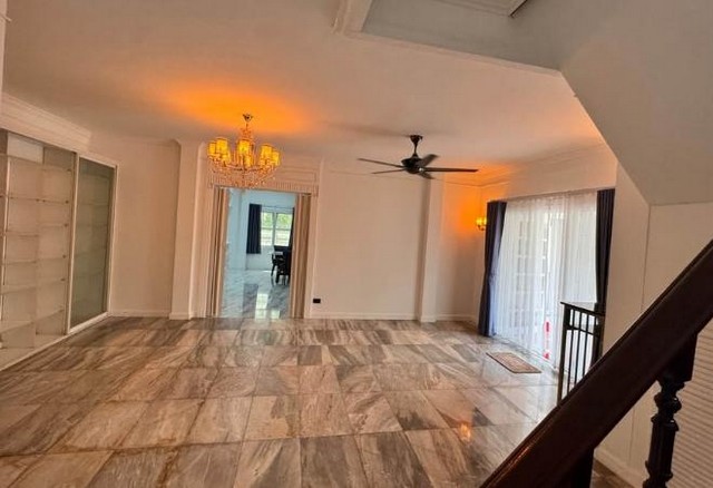 ประกาศฟรี! ซื้อ-ขาย-เช่า คอนโด บ้าน ทาวน์โฮม ที่ดิน และพื้นที่เชิงพาณิชย์ทั่วประเทศไทย ทุกทำเล ทุกงบประมาณ ไม่มีค่าใช้จ่าย ลงง่าย ขายไว เข้าถึงผู้ซื้อโดยตรง 4 490657pic3.jpg