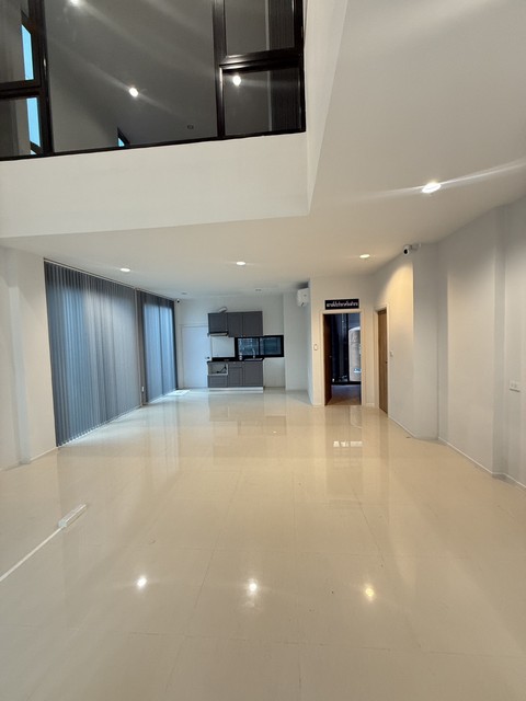 ประกาศฟรี! ซื้อ-ขาย-เช่า คอนโด บ้าน ทาวน์โฮม ที่ดิน และพื้นที่เชิงพาณิชย์ทั่วประเทศไทย ทุกทำเล ทุกงบประมาณ ไม่มีค่าใช้จ่าย ลงง่าย ขายไว เข้าถึงผู้ซื้อโดยตรง 5 490673pic4.jpg