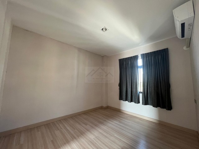 ประกาศฟรี! ซื้อ-ขาย-เช่า คอนโด บ้าน ทาวน์โฮม ที่ดิน และพื้นที่เชิงพาณิชย์ทั่วประเทศไทย ทุกทำเล ทุกงบประมาณ ไม่มีค่าใช้จ่าย ลงง่าย ขายไว เข้าถึงผู้ซื้อโดยตรง 5 490641pic4.jpg