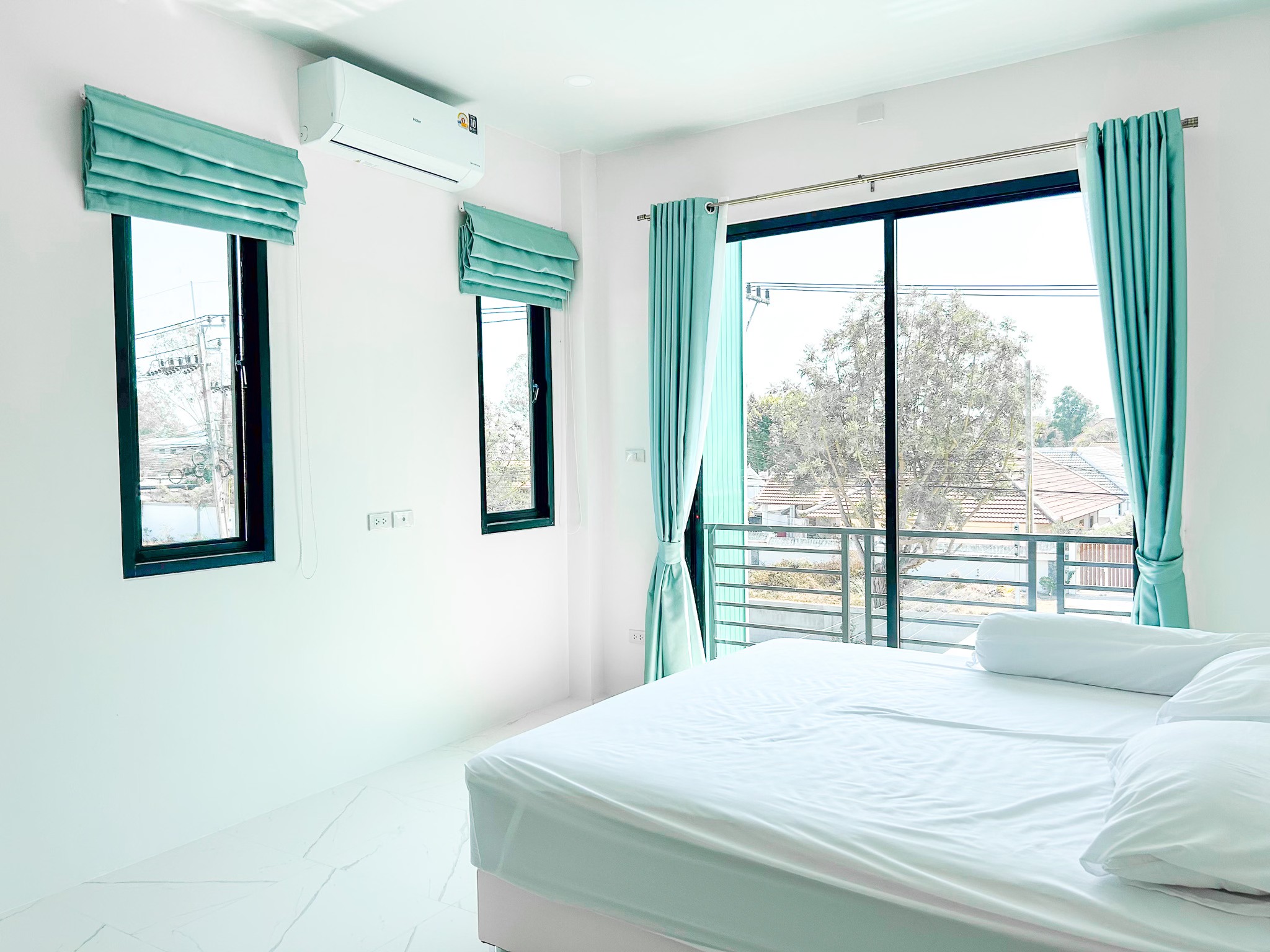 ประกาศฟรี! ซื้อ-ขาย-เช่า คอนโด บ้าน ทาวน์โฮม ที่ดิน และพื้นที่เชิงพาณิชย์ทั่วประเทศไทย ทุกทำเล ทุกงบประมาณ ไม่มีค่าใช้จ่าย ลงง่าย ขายไว เข้าถึงผู้ซื้อโดยตรง 5 290357pic4.jpg