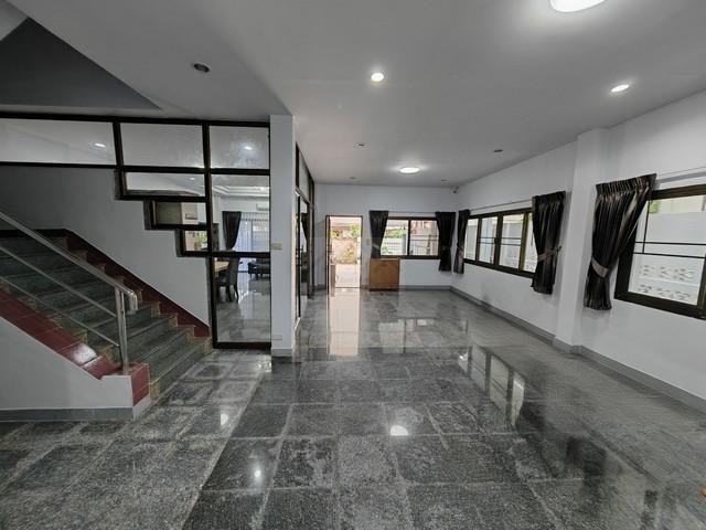 ประกาศฟรี! ซื้อ-ขาย-เช่า คอนโด บ้าน ทาวน์โฮม ที่ดิน และพื้นที่เชิงพาณิชย์ทั่วประเทศไทย ทุกทำเล ทุกงบประมาณ ไม่มีค่าใช้จ่าย ลงง่าย ขายไว เข้าถึงผู้ซื้อโดยตรง 5 490977pic4.jpg