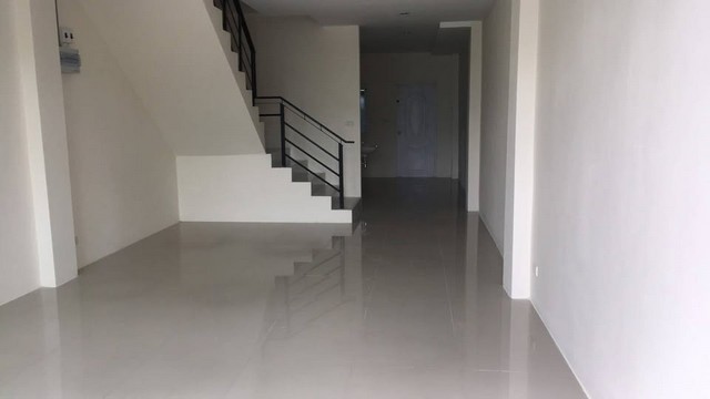 ประกาศฟรี! ซื้อ-ขาย-เช่า คอนโด บ้าน ทาวน์โฮม ที่ดิน และพื้นที่เชิงพาณิชย์ทั่วประเทศไทย ทุกทำเล ทุกงบประมาณ ไม่มีค่าใช้จ่าย ลงง่าย ขายไว เข้าถึงผู้ซื้อโดยตรง 3 490923pic2.jpg