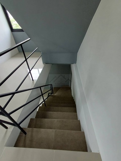 ประกาศฟรี! ซื้อ-ขาย-เช่า คอนโด บ้าน ทาวน์โฮม ที่ดิน และพื้นที่เชิงพาณิชย์ทั่วประเทศไทย ทุกทำเล ทุกงบประมาณ ไม่มีค่าใช้จ่าย ลงง่าย ขายไว เข้าถึงผู้ซื้อโดยตรง 3 491042pic2.jpg