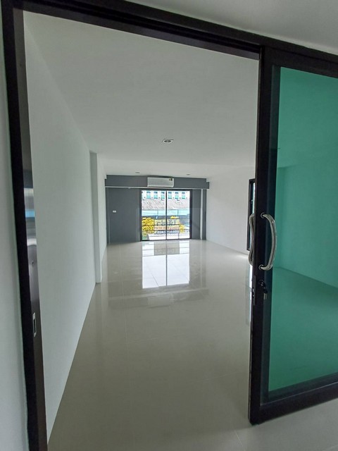 ประกาศฟรี! ซื้อ-ขาย-เช่า คอนโด บ้าน ทาวน์โฮม ที่ดิน และพื้นที่เชิงพาณิชย์ทั่วประเทศไทย ทุกทำเล ทุกงบประมาณ ไม่มีค่าใช้จ่าย ลงง่าย ขายไว เข้าถึงผู้ซื้อโดยตรง 5 491042pic4.jpg