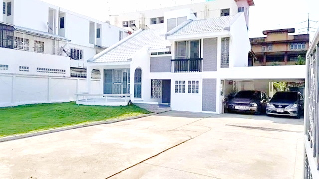 ประกาศฟรี! ซื้อ-ขาย-เช่า คอนโด บ้าน ทาวน์โฮม ที่ดิน และพื้นที่เชิงพาณิชย์ทั่วประเทศไทย ทุกทำเล ทุกงบประมาณ ไม่มีค่าใช้จ่าย ลงง่าย ขายไว เข้าถึงผู้ซื้อโดยตรง 5 199813pic4.jpg