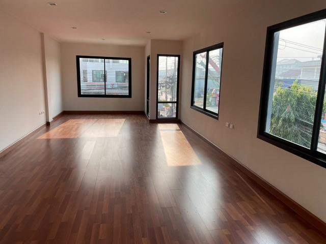 ประกาศฟรี! ซื้อ-ขาย-เช่า คอนโด บ้าน ทาวน์โฮม ที่ดิน และพื้นที่เชิงพาณิชย์ทั่วประเทศไทย ทุกทำเล ทุกงบประมาณ ไม่มีค่าใช้จ่าย ลงง่าย ขายไว เข้าถึงผู้ซื้อโดยตรง 4 491007pic3.jpg