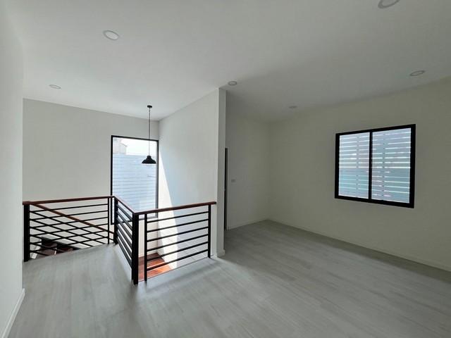 ประกาศฟรี! ซื้อ-ขาย-เช่า คอนโด บ้าน ทาวน์โฮม ที่ดิน และพื้นที่เชิงพาณิชย์ทั่วประเทศไทย ทุกทำเล ทุกงบประมาณ ไม่มีค่าใช้จ่าย ลงง่าย ขายไว เข้าถึงผู้ซื้อโดยตรง 5 491004pic4.jpg