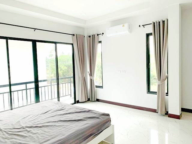 ประกาศฟรี! ซื้อ-ขาย-เช่า คอนโด บ้าน ทาวน์โฮม ที่ดิน และพื้นที่เชิงพาณิชย์ทั่วประเทศไทย ทุกทำเล ทุกงบประมาณ ไม่มีค่าใช้จ่าย ลงง่าย ขายไว เข้าถึงผู้ซื้อโดยตรง 4 199985pic3.jpg